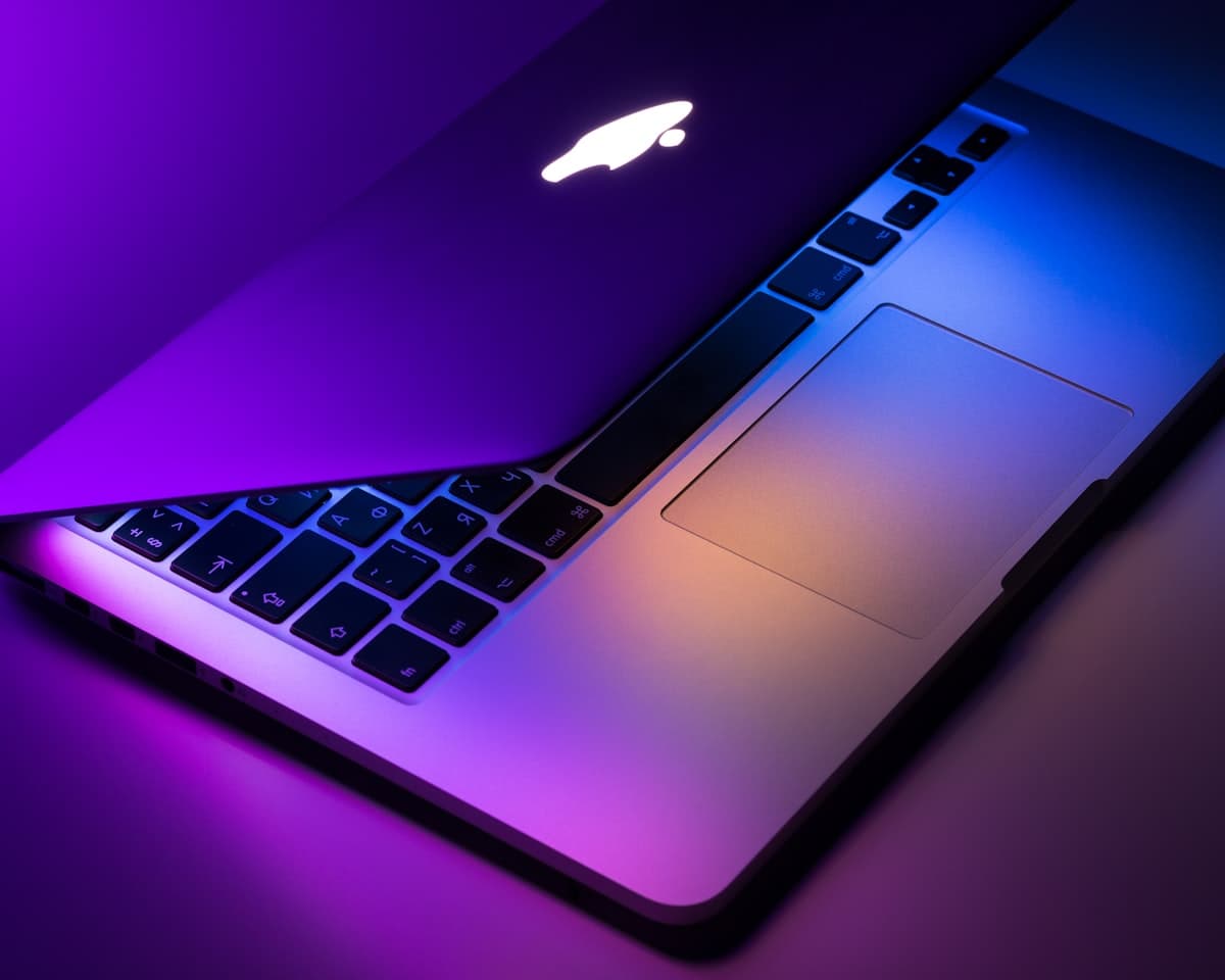 Development on MacBook -- where Apple's ecosystem meets AI